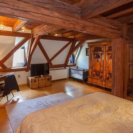 & Le Bouclier D'or Отель 4*