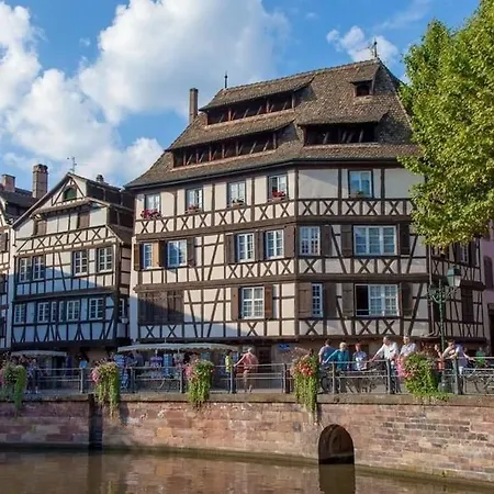 & Le Bouclier D'or Hotel