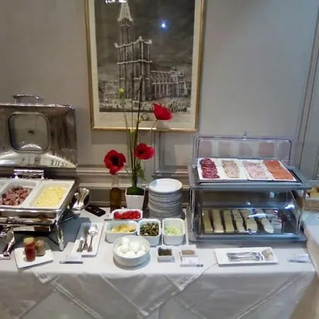 Отель & Le Bouclier D'or