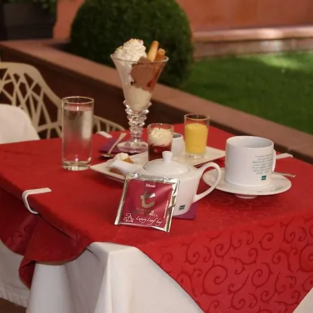 Hotell & Le Bouclier D'or