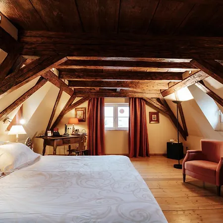 & Le Bouclier D'or Hotell