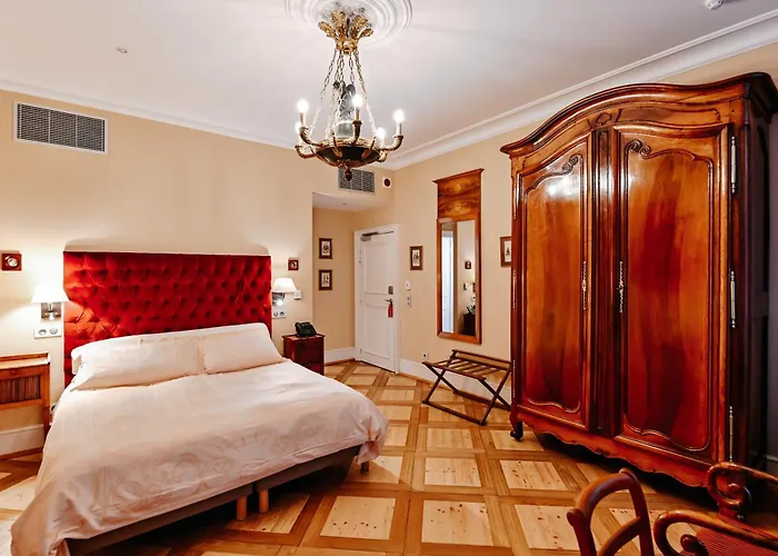 & Le Bouclier D'or 4* Straatsburg