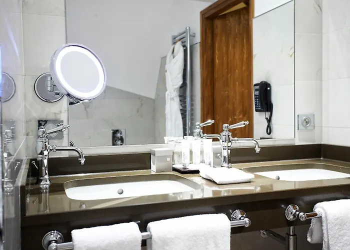 ホテル ＆ スパ ル ブクリア ドール ストラスブール