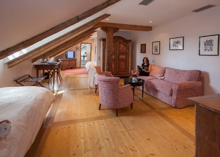 & Le Bouclier D'or 4* Straatsburg