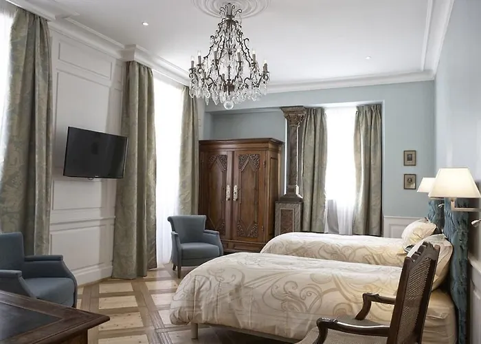 & Le Bouclier D'or Hotel 4*