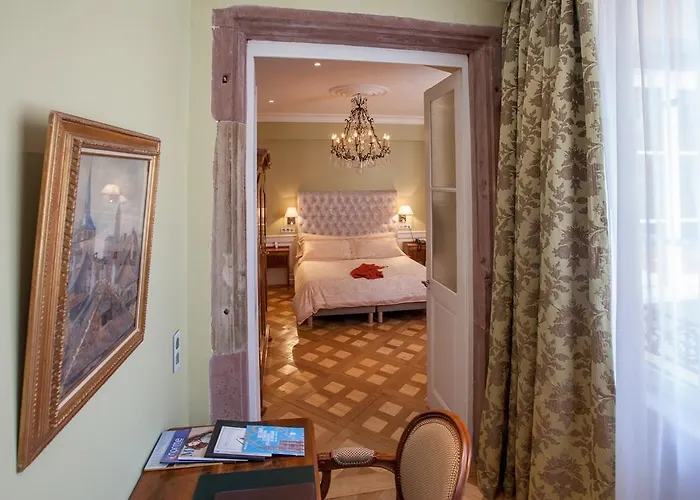 & Le Bouclier D'or Hotel